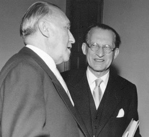 Alcide De Gasperi mit Konrad Adenauer