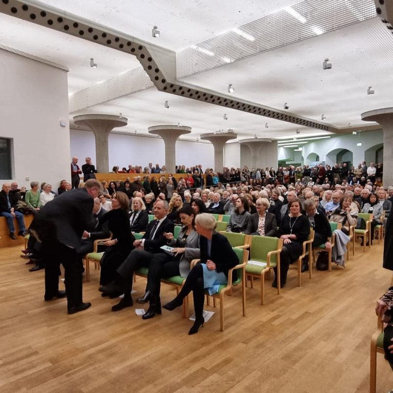 405745545_1120981142617510_3625532156633771890_n