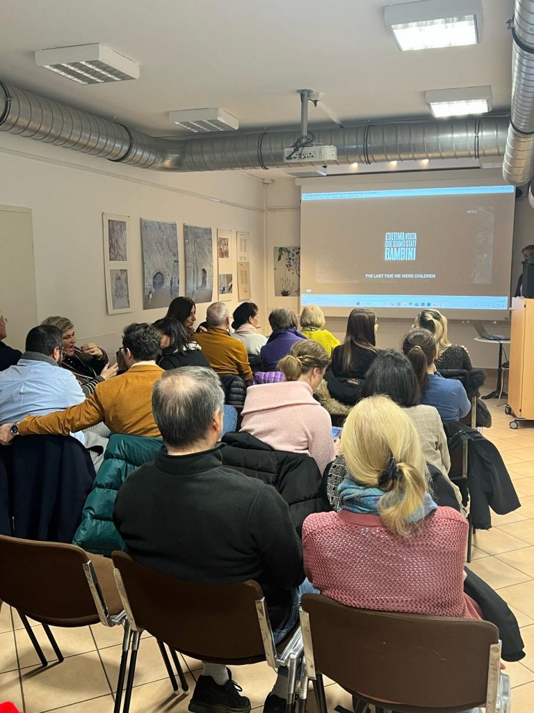 4f23276f-6c77-42f8-8a55-da342bfbe8bf