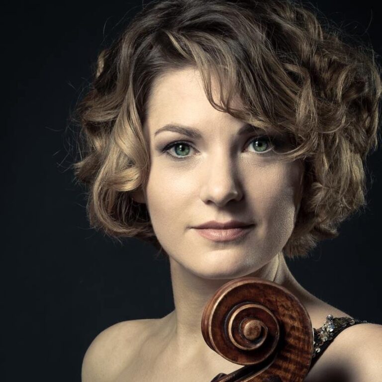 Cécile Güebler (Violoncello)